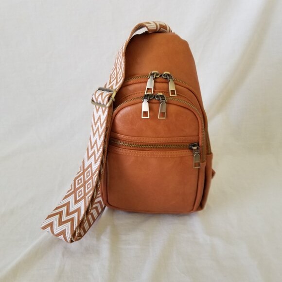 NEW! Faux Leather Shoulder/Crossbody Bag w/2-Zipper Sections & Detachable Strap - Picture 10 of 15